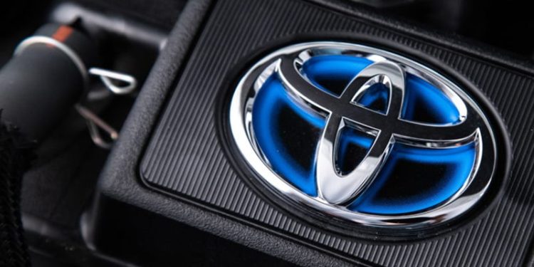 Toyota vai investir R$ 1,7 bilhão para produzir compacto híbrido.