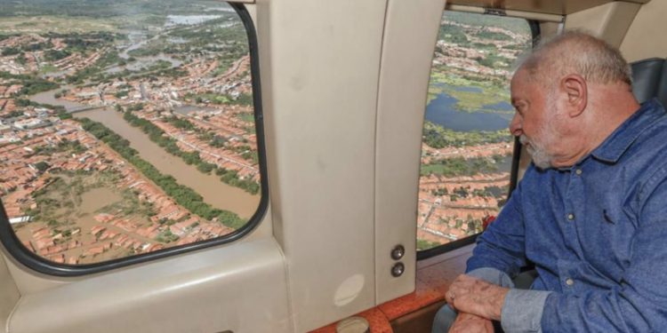 Lula no MA: novas casas devem ser construídas fora das áreas de inundações.