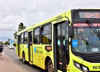 Greve dos rodoviários chega ao fim e ônibus voltam a circular neste domingo (30).