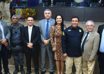 Delegado – Geral Jair Paiva participa de posse de novo Superintendente da PRF.