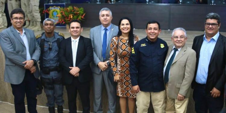 Delegado – Geral Jair Paiva participa de posse de novo Superintendente da PRF.