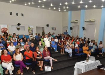 Em reunião com gestores, Felipe Camarão apresenta metas de 2023.