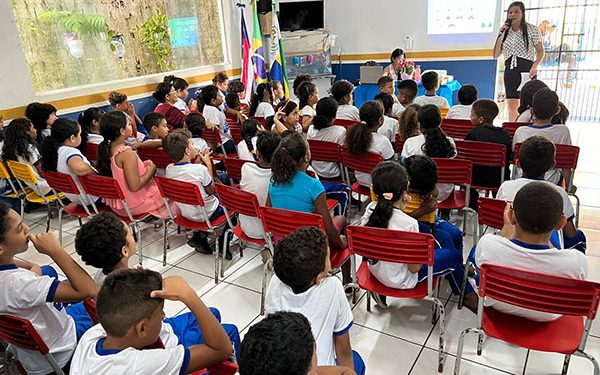 Combate ao Bullyng é tema de palestra em escola de Paço do Lumiar.