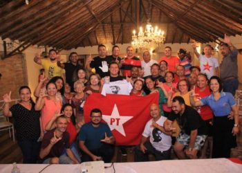 Felipe Camarão participa de Plenária do Diretório do PT em Imperatriz.