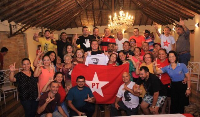 Felipe Camarão participa de Plenária do Diretório do PT em Imperatriz.