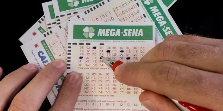Mega-Sena: veja dezenas sorteadas no concurso 2.583; prêmio pode chegar em R$ 9 milhões.