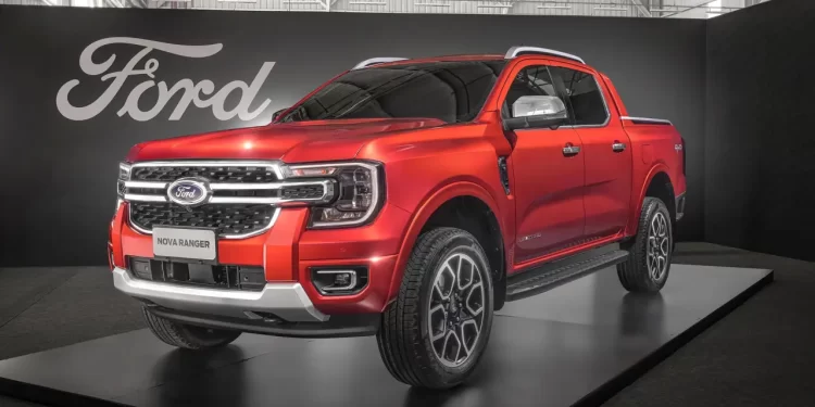 Ford Ranger 2024 terá motor V6 na versão de topo. Veja o que já sabemos.