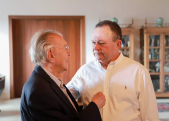 Sarney recebe Carlos Brandão e ministros de Lula.