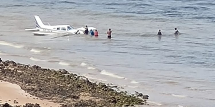 URGENTE! Mais um avião cai em São Luís.