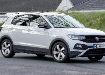 Novo T-Cross: o que imagens vazadas revelam sobre mudanças no SUV da VW.