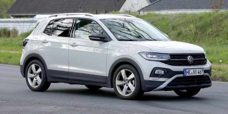 Novo T-Cross: o que imagens vazadas revelam sobre mudanças no SUV da VW.