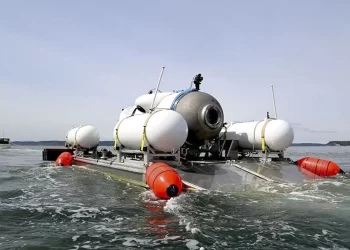 Guarda Costeira confirma mortes dos 5 ocupantes de submarino desaparecido.