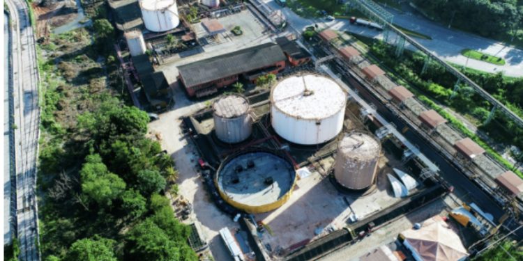 Porto do Itaqui expande tancagem de combustíveis.