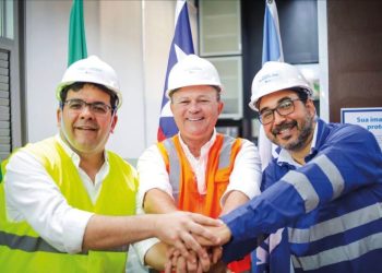 Gilberto Lins e Carlos Brandão, apresentam as potencialidades do Porto do Itaqui ao Governador do Piauí Rafael Fonteles.