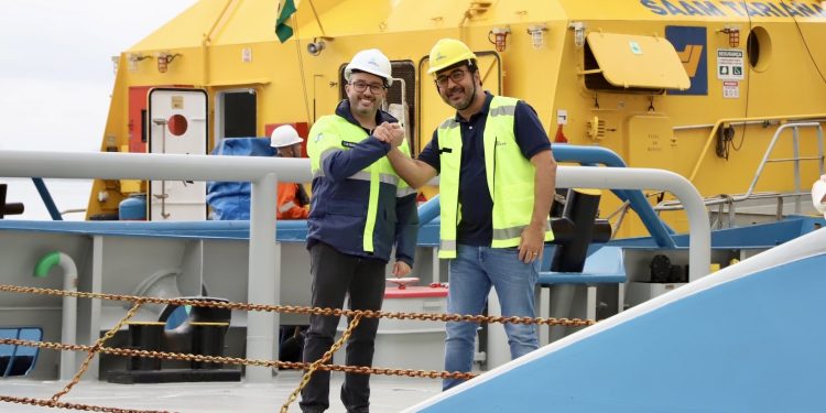 Comitiva da EMAP visita o Porto de Paranaguá.