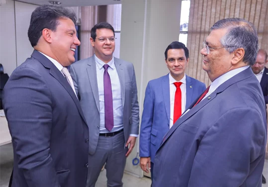 Flávio Dino será recebido por Camarão no lançamento do PAS no Maranhão.