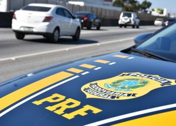 PRF apreende eletrônicos sem nota fiscal transportados em dois ônibus no MA.