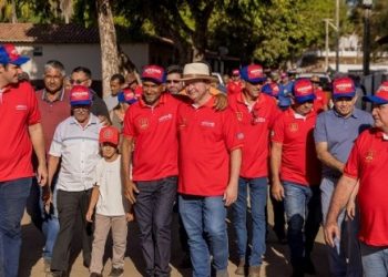 Governador Brandão participa da 31ª Vaquejada de Colinas e celebra avanços na valorização do vaqueiro nordestino.
