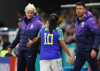 Brasil para na retranca da Jamaica e está fora da Copa do Mundo Feminina