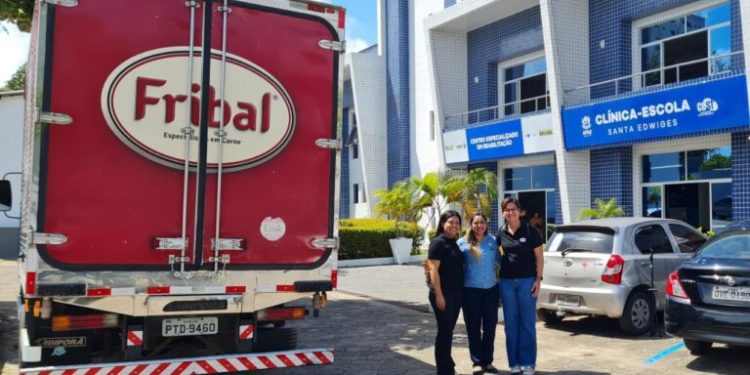 Grupo Fribal apoia Apae de São Luís com doação para alunos do CAEE Eney Santana.