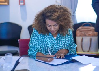 Cricielle Muniz é empossada como membra do Conselho Universitário do Maranhão (Conuni).