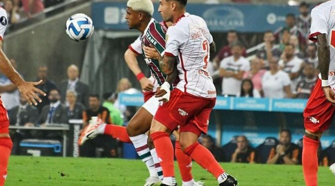 Em jogão no Maraca, Flu e Inter empatam na ida da semi da Libertadores