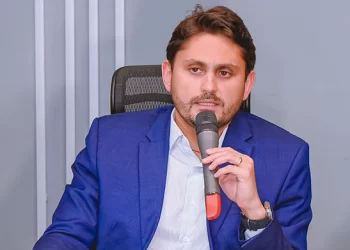 Juscelino Filho anuncia fiscalização da qualidade da telefonia móvel.