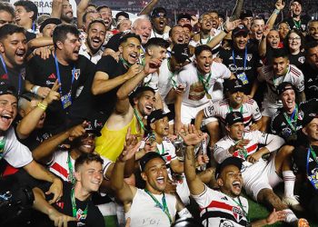 São Paulo conquista pela primeira vez o título da Copa do Brasil.