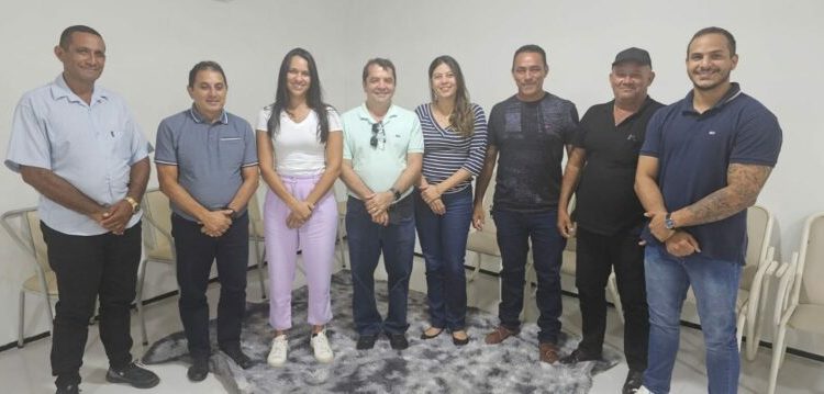 Pré-Candidatura; Naila Gonçalo recebe adesão da maioria dos vereadores de Bacabeira.