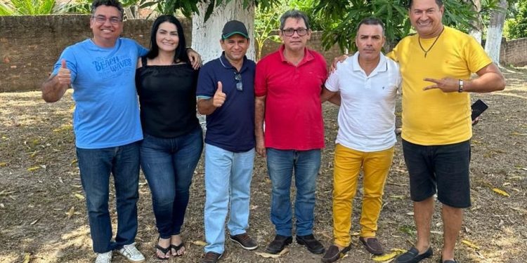 São João Batista: Eduardo Dominici, três vereadores e lideranças, apoiam a pré-candidatura de Carlos Figueredo.