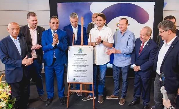 O Ministro das Comunicações Juscelino Filho inaugura novo CRC no Maranhão.