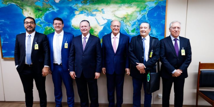 A implantação das Zonas de Processamento de Exportação do Maranhão.