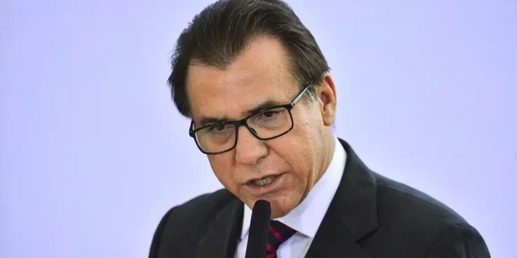 ‘Passou da hora’ de o Brasil discutir jornada semanal de 4 dias, diz ministro do Trabalho.