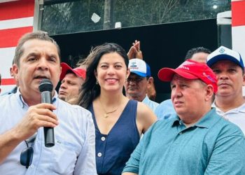 Santa Rita / MA: Prefeito Hilton Gonçalo inaugura UBS, poços, ruas pavimentadas e moradias