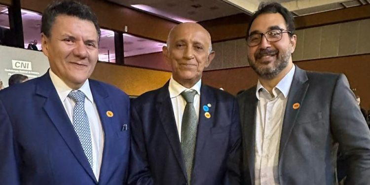 Gilberto Lins presente na posse do novo Presidente da CNI.