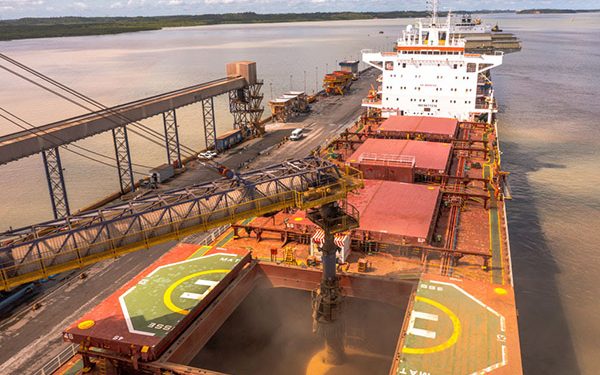 Porto do Itaqui consolida o melhor mês de movimentação de cargas da história.