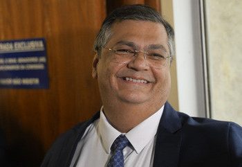 Flávio Dino terá salário superior a R$44 mil e 34 funcionários no STF