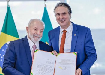 Lula sanciona lei que cria poupança para alunos do ensino médio
