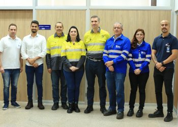 Porto do Itaqui recebe diretores da South32 após sucesso do retorno da operação de alumínio
