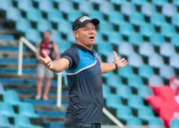 Moto anuncia demissão do treinador Márcinho Guerreiro