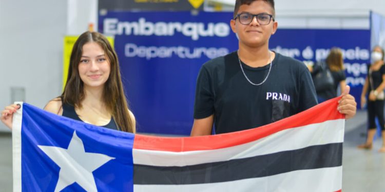 Estudantes da rede pública estadual vão participar do Programa Jovens embaixadores, nos EUA