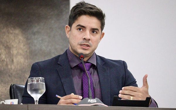 Flávio Costa retira nome da disputa do Quinto Constitucional