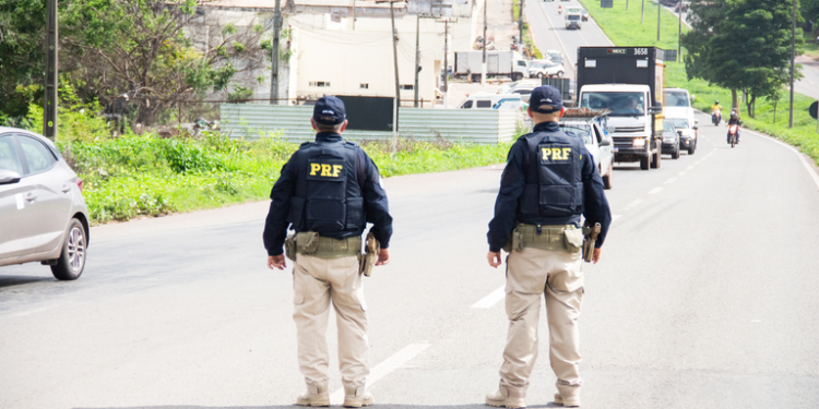 PRF encerra Operação Carnaval 2024 com aumento nas infrações