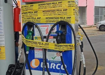 Fiscais da ANP e Inmeq flagram fraude em posto de combustível em São Luís