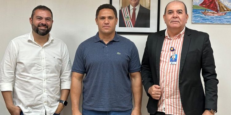 Diretor do Detran-MA, Diego Rolim, recebe Diretor de Terminais Externos da Emap, Celso Penalber