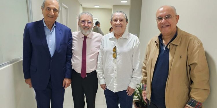 Rico debate sobre sistema de saúde pública com Dr. Raul Cutait