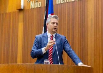 Brandão confirma Neto Evangelista como novo Líder do Governo