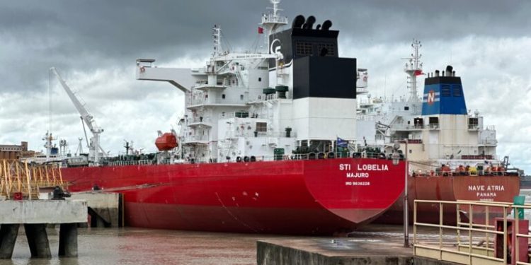 Porto do Itaqui realiza várias operações em um mesmo navio em apenas seis dias