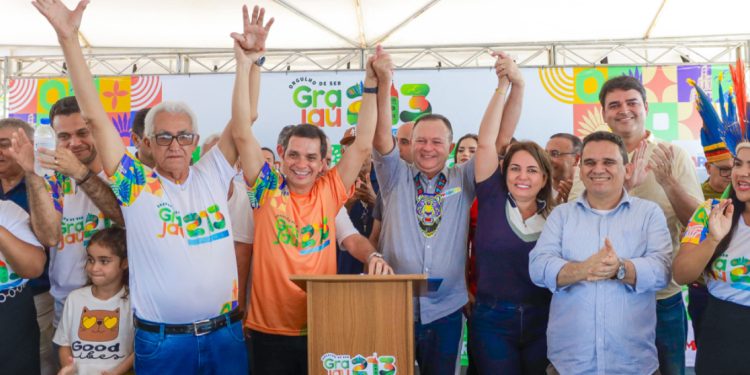 Nos 213 anos de emancipação, Grajaú recebe viaturas e governo inicia obras de pavimentação e anuncia novos serviços de saúde