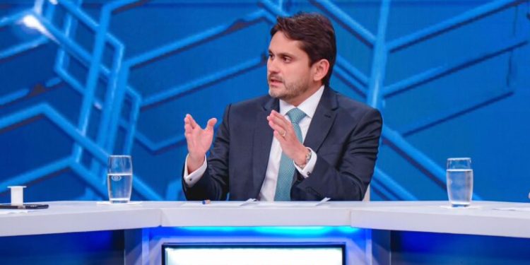 No Canal Livre, ministro Juscelino Filho defende reeleição do presidente Lula